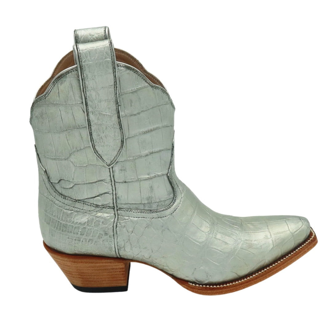 Silver silver alligatorluxury cowgirl cowboy boot on a white background