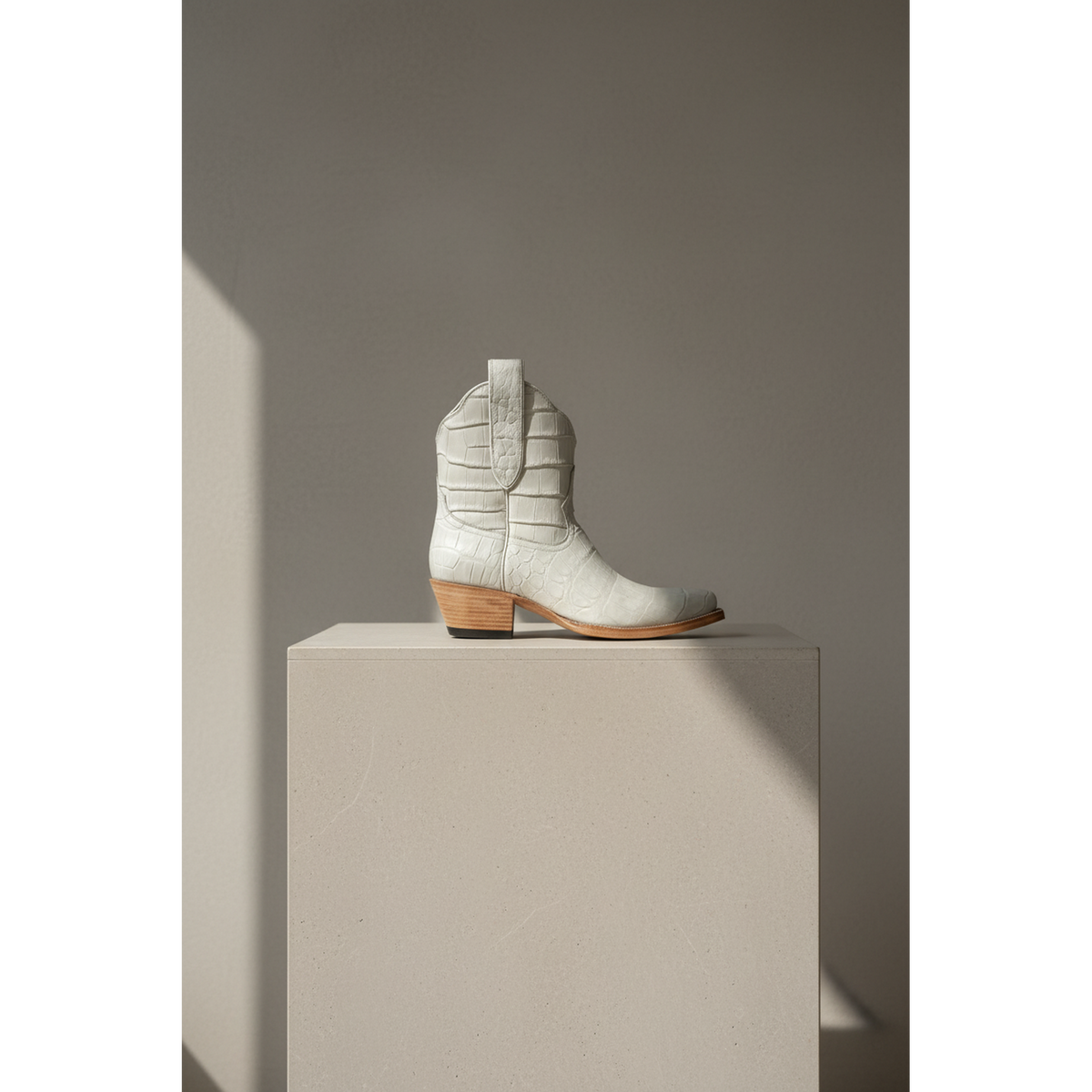 The Payton Boot — Putty Alligator — Hand-lasted luxury boot in premium calfskin, crafted by Heirloom Field atelier