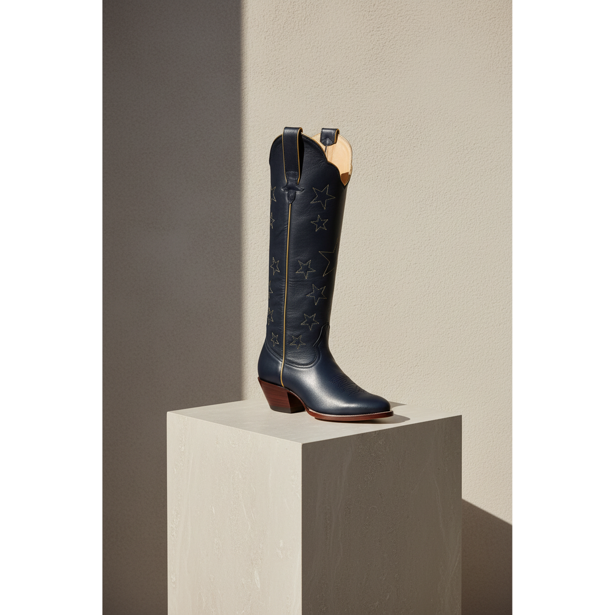 The Star Boot, Gold — Atelier detail view 4, hand-lasted premium calfskin