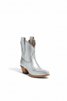 The Payton Boot — Silver Metallic — Atelier detail view 6, hand-lasted premium calfskin