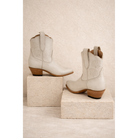 Shelly boot scene
