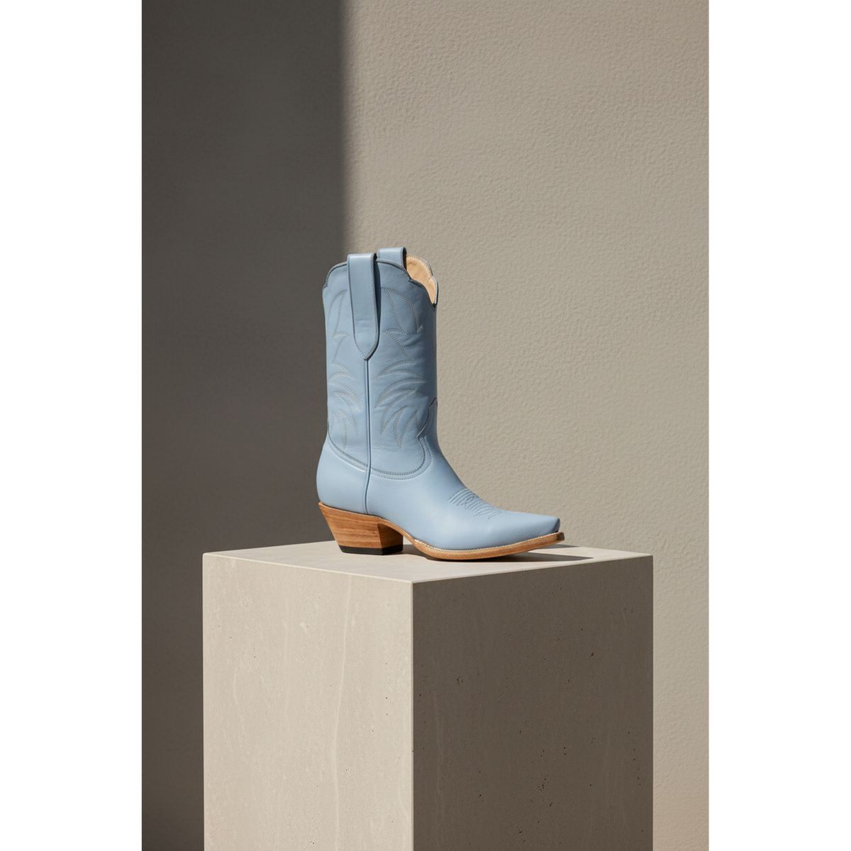The Taylor Midi Boot — Spring Palette — Atelier detail view 5, hand-lasted premium calfskin