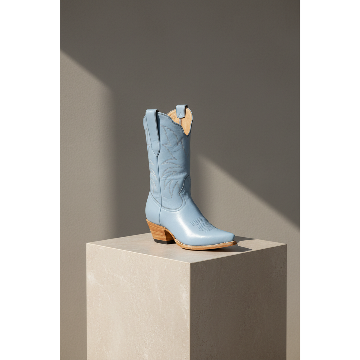 The Taylor Midi Boot — Spring Palette — Atelier detail view 6, hand-lasted premium calfskin